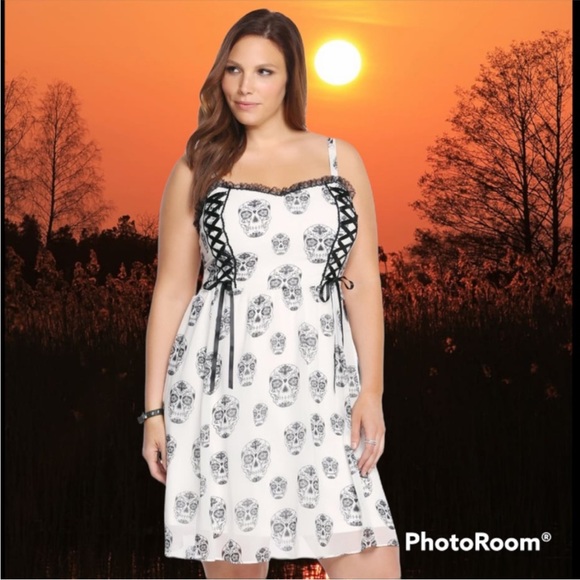 NWT Torrid hot topic Tripp sugar skull corset lace up dress - Picture 1 of 4